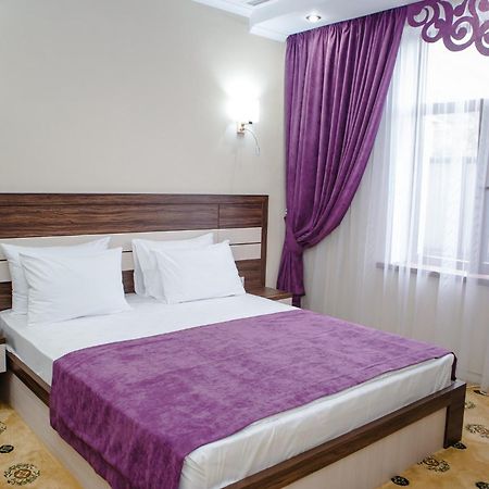 Luxury House Hotel Shymkent Exterior photo