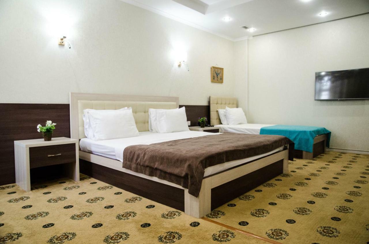 Luxury House Hotel Shymkent Exterior photo