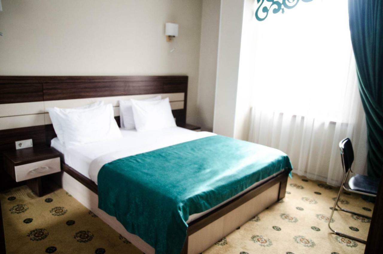 Luxury House Hotel Shymkent Exterior photo